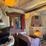 Anemoessa Gasthuis 4*