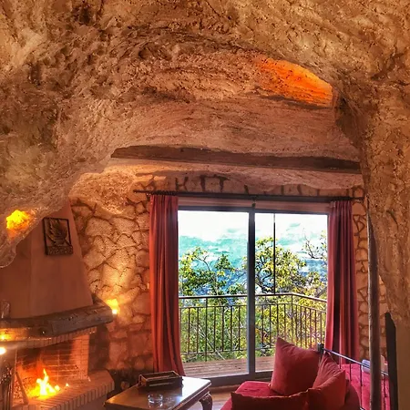 Anemoessa Guest house 4*