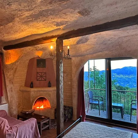 Anemoessa Synikia Mesi Trikalon