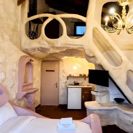 Anemoessa Synikia Mesi Trikalon