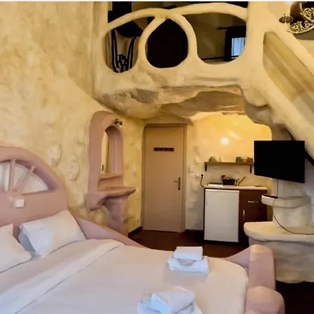 Guest house Anemoessa 4*