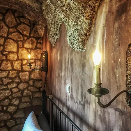 Anemoessa Guest house