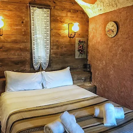 Anemoessa Guest house