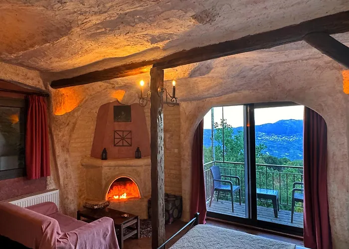 Anemoessa Синикия-Меси-Трикала