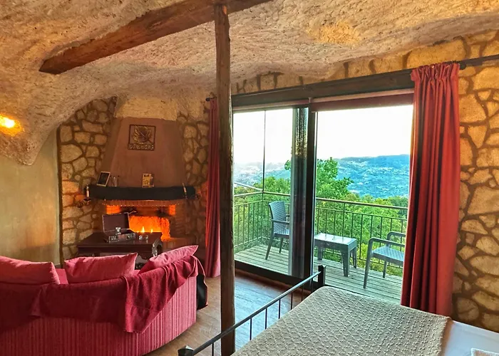 Anemoessa Πανσιόν